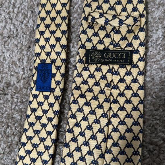 Men’s Gucci Tie package - Picture 5 of 10